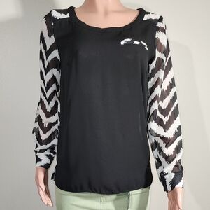 AB Studio Black and White Chevron Blouse